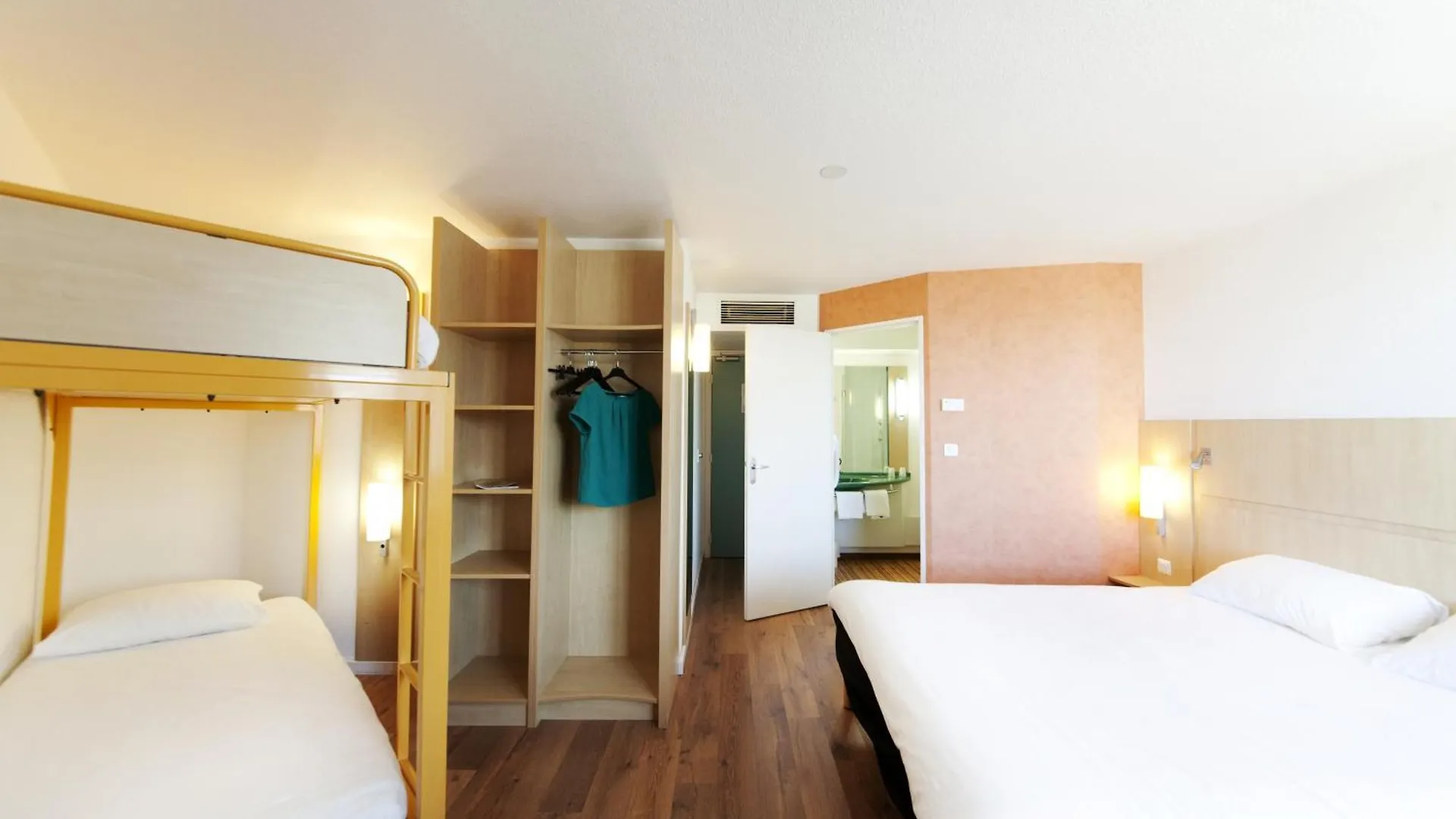 ***  Ibis Clermont Ferrand Montferrand Hotel France