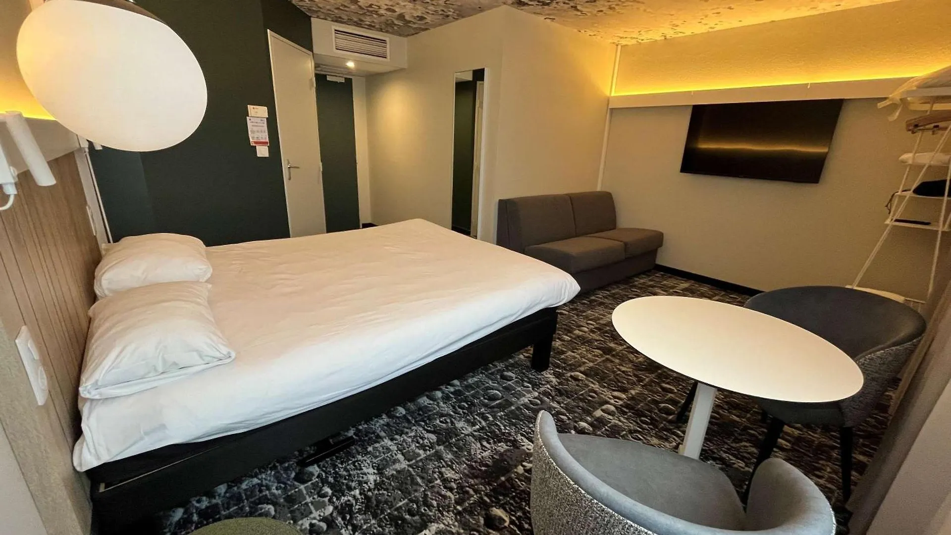 Ibis Clermont Ferrand Montferrand Hotel