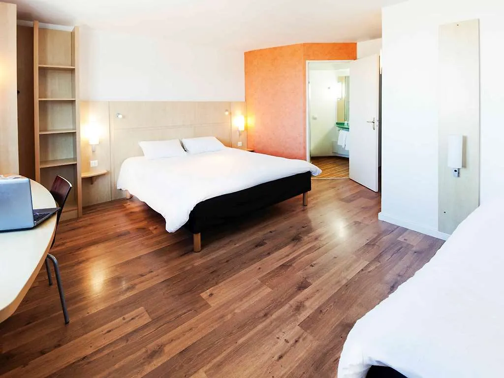 Ibis Clermont Ferrand Montferrand Hotel